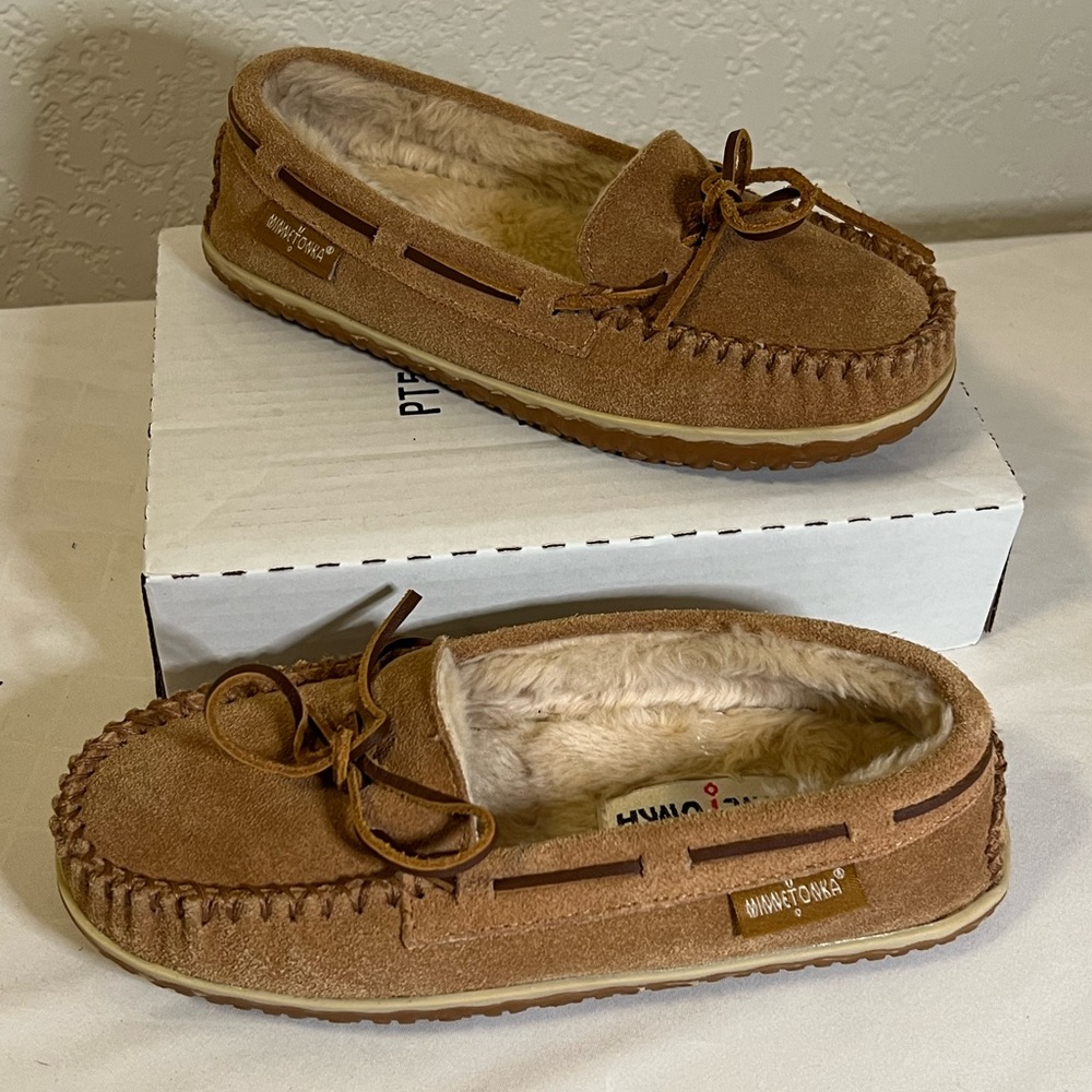 Minnetonka Tilia Moccasin Shoes Women's 6M EUC 40151 Leather Suede Tan Slip On